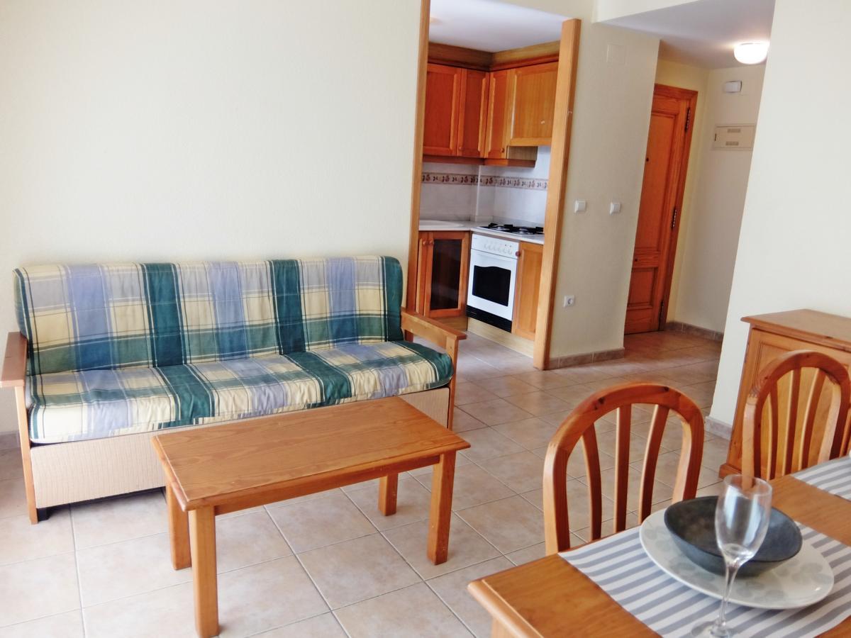 Los Juncos Apartamentos - Solo Familias オリーバ エクステリア 写真