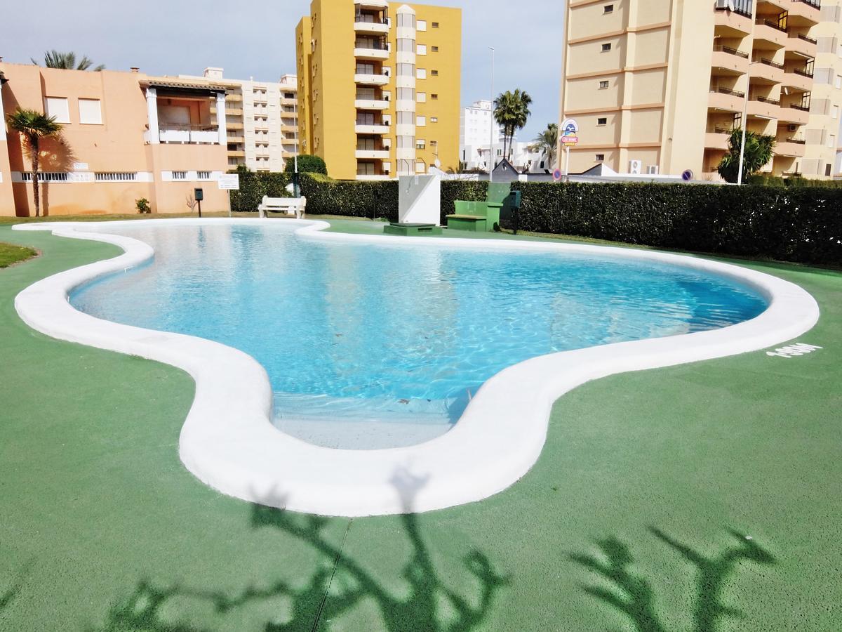 Los Juncos Apartamentos - Solo Familias オリーバ エクステリア 写真
