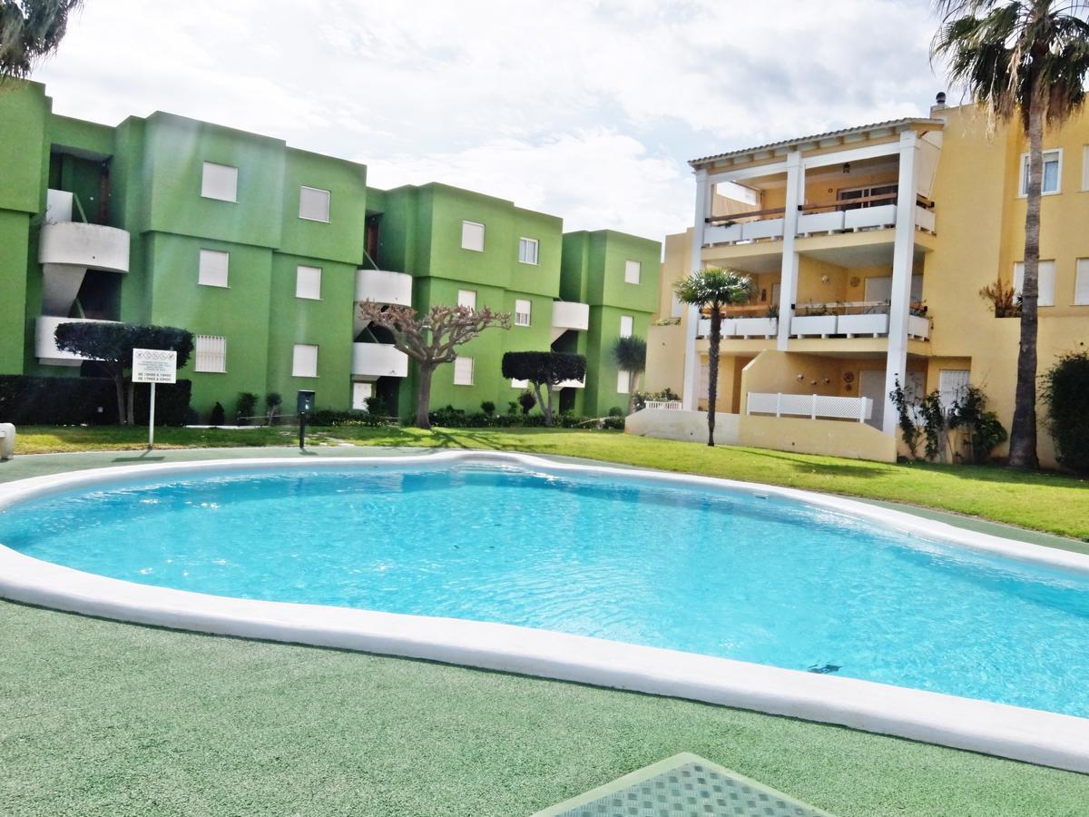 Los Juncos Apartamentos - Solo Familias オリーバ エクステリア 写真